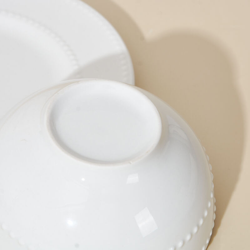 Custom Designed American Style Lightweight Porcelain Dinnerware Set Durable Dishwasher Safe Plates for Home & Hotel Kitchens manufacture