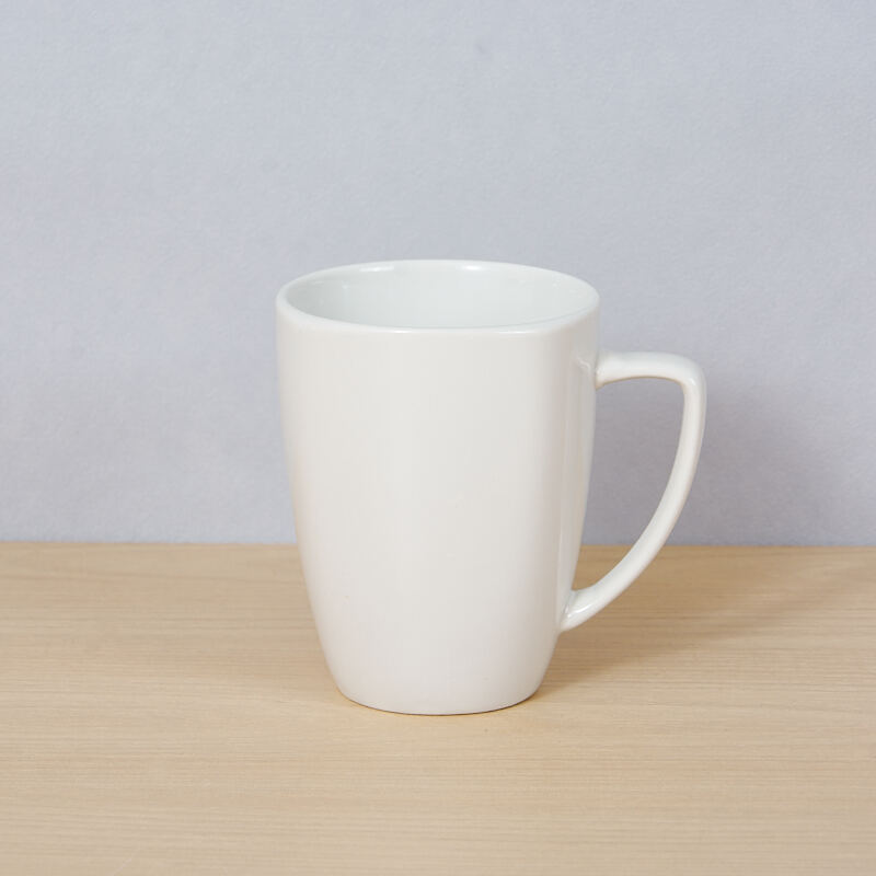 Wholesale Modern Square Ceramic Dinner Set for Hotel & Restaurant Custom 16-24 Pcs White Porcelain China Plate Durable Feature factory