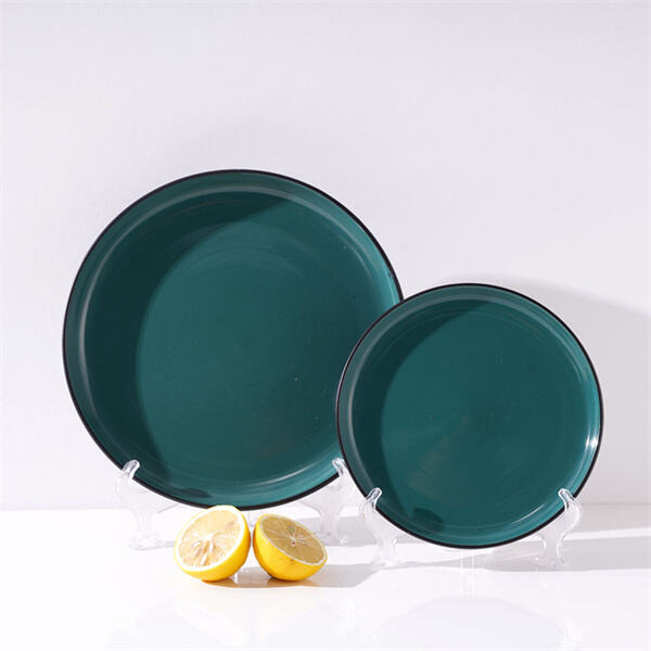 Add a touch of elegance to your table setting with a chic ceramic plate se