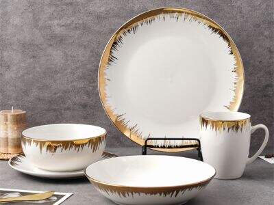 Plates daurades per a fotografia: accessoris d'estil per a bloguers gastronòmics i influents