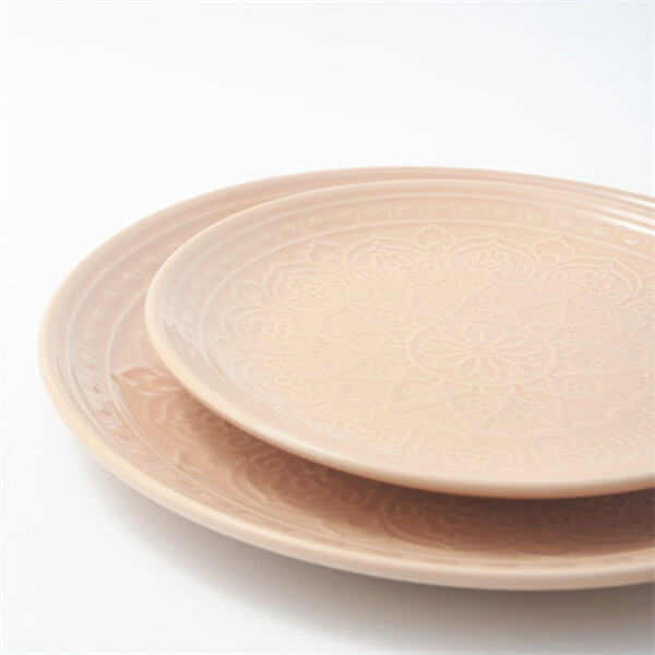 Upgrade your kitchen with this stunning ceramic plates set of 6