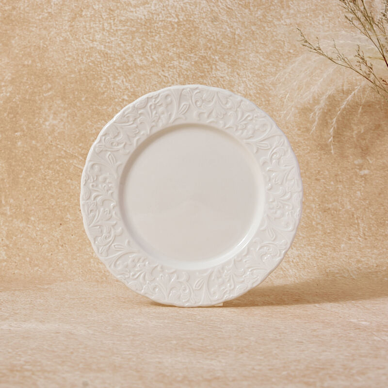 Modern Eco-Friendly Customized White Porcelain Tableware Classic Embossed Ceramic Coffee Cup Dinnerware Sets for Home Hotel supplier