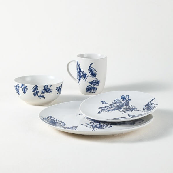 Bring style and durability to your table with the best stoneware dinnerware sets