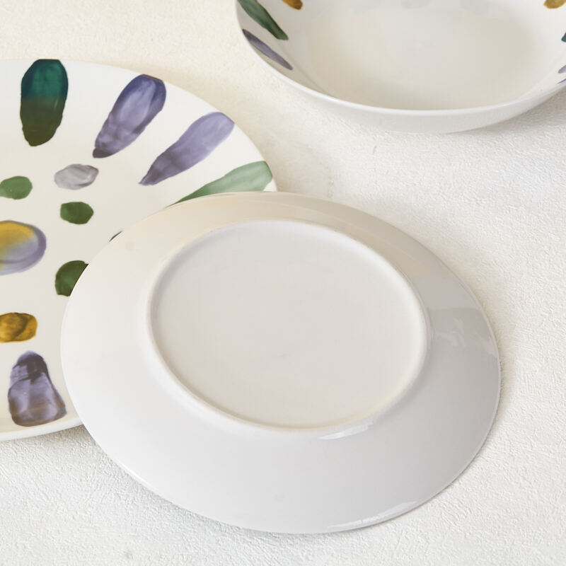 Luxury White Ceramic Dinner Set Durable Bowls and Cute Making Machine Customizable in Bulk for Restaurants factory