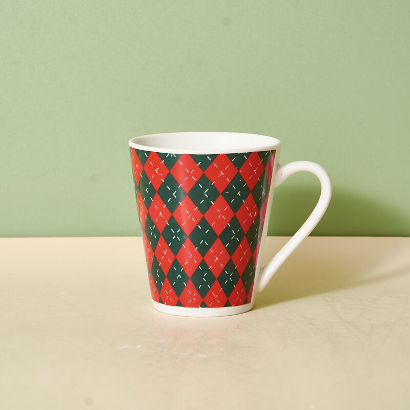 Premium Ceramic Dinnerware Set Christmas Tableware Trendy Modern Design Perfect As a Gift for Home Chefs & Restaurants supplier