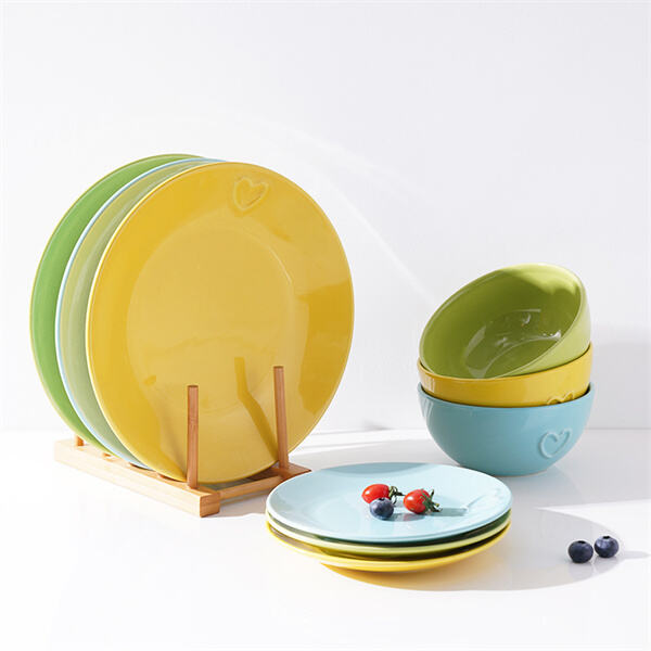 Simplify mealtime with convenient bowl plates