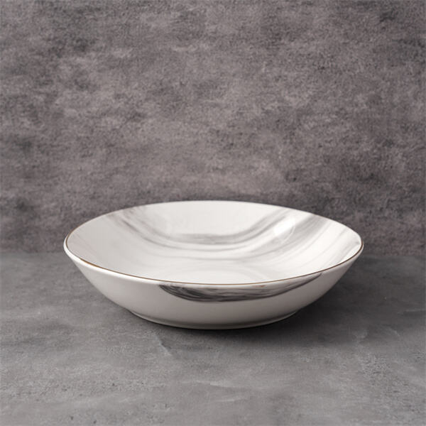 Enjoy the Perfect Pasta Presentation with Handcrafted Ceramic Plates