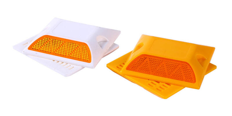 Plastic Cat Eye Road Stud Reflective Markers Raised Pavement Marker Road Stud supplier