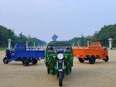 Cargo Tricycle Motorcycle Deployment in Urban Micro-Hubs