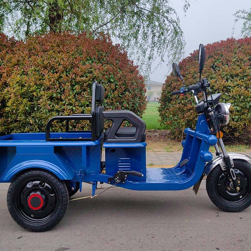 製造現場向け高積載三輪貨物車両