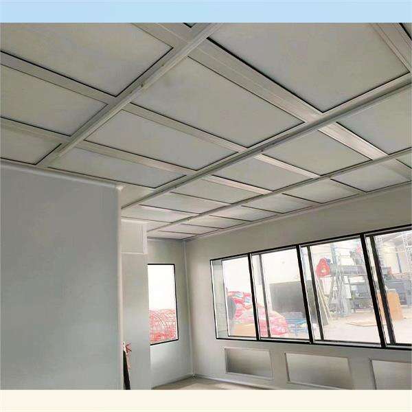 Stay ahead of the competition with our cutting-edge optical cleanroom capabilities and expertise