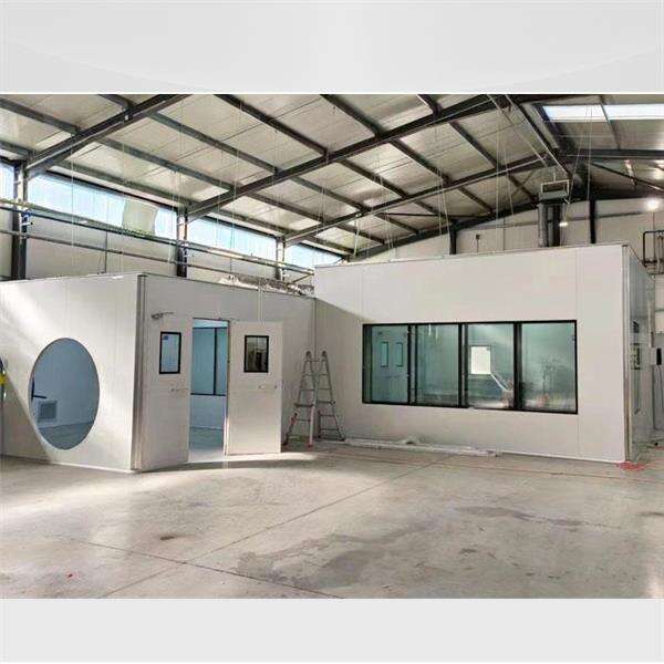 Maintain product integrity and purity with our meticulously maintained ISO level 7 clean room