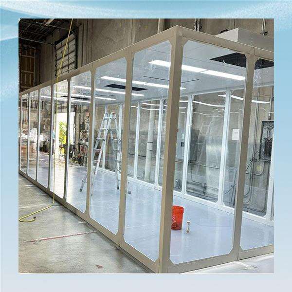 Matériaux durables pour des parois de salle blanche résistantes