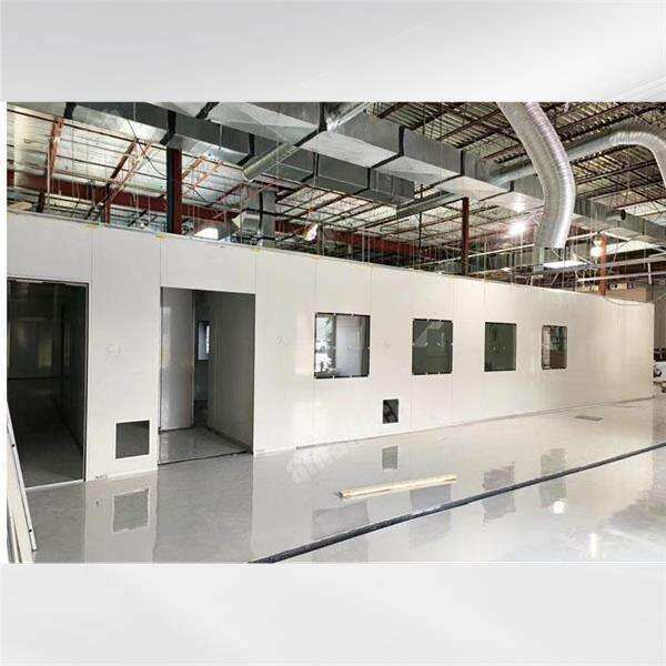 Avantages liés au respect de la norme ISO 14644-1 Classe 8 pour le contrôle qualité et la sécurité.