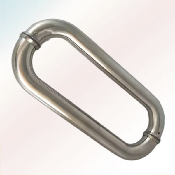 Eenvoudige installatie voor een functionele tuindeurklink van glas