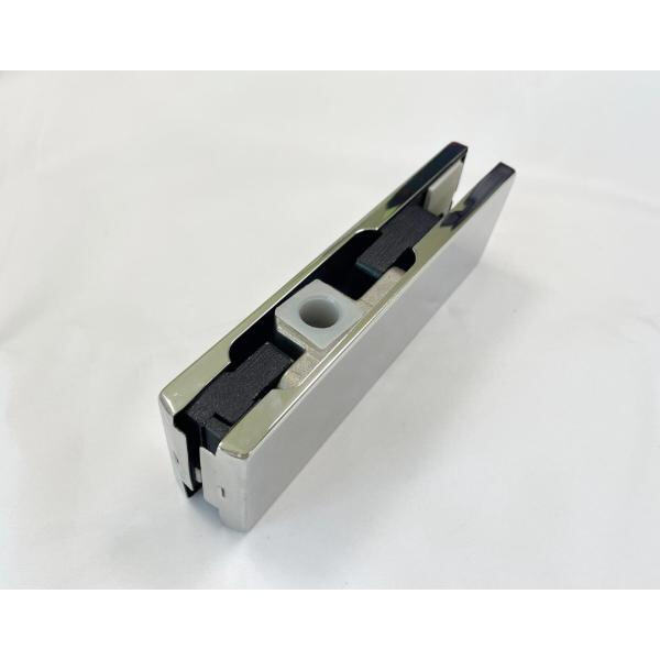 नवीनतम हार्डवेयर ट्रेंड्स के साथ अपने शॉवर का रूपांतर करें