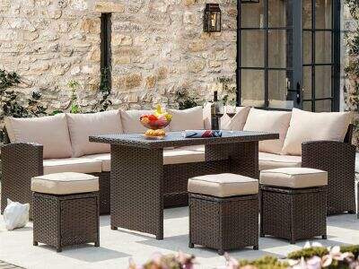 How Custom Outdoor Furniture Solutions Boost B2B Brand Differentiation