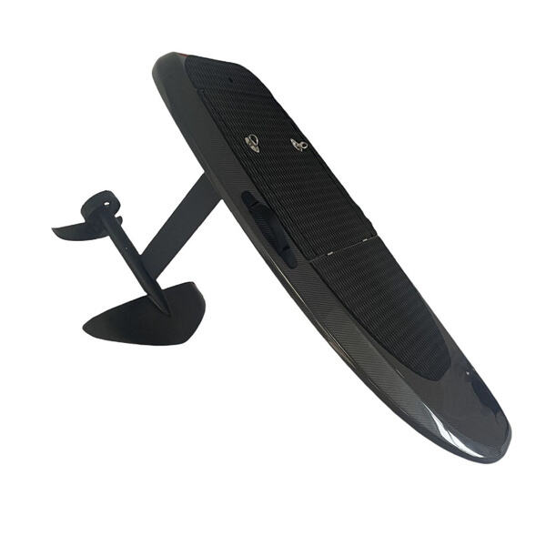 Maak golven met de innovatieve technologie van een hydrofoil surfplank
