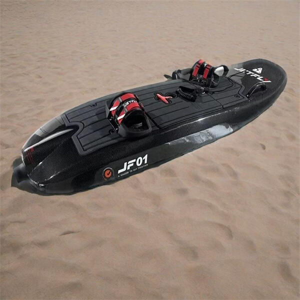 Entdecke das Meer auf völlig neue Weise mit einem motorisierten Surfboard