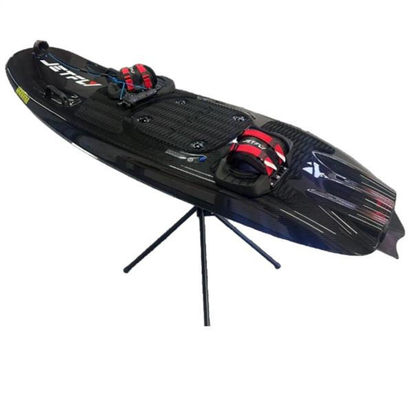 内蔵モーター付きのスリムで強力なフォイルサーフボードで、水面を滑るように駆け抜けましょう。