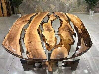 Tavoli in Legno con Epoxy: Dove Legno e Resina Creano Design Strabilianti