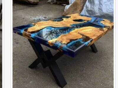 Flower Tables: Custom Color Epoxy for Botanical Contrast