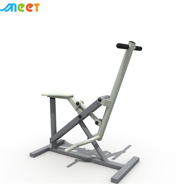 Մարզեք ձեր ստորին մարմինը՝ վայելելով թարմ օդը բացօթյա ստեփերի միջոցով։