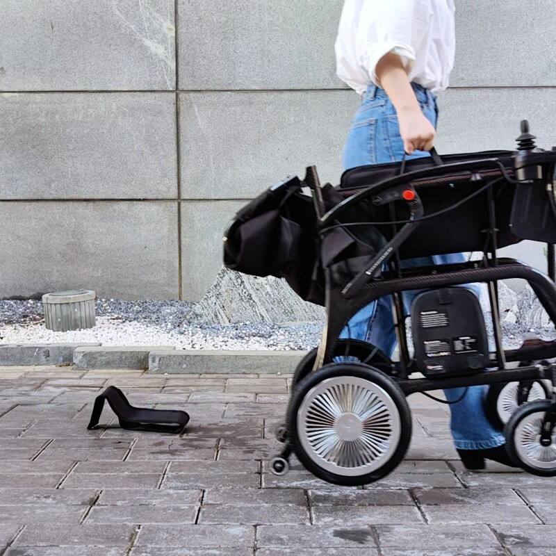 What Common Issues Do Users Face with Lightweight Folding Electric Wheelchairs?