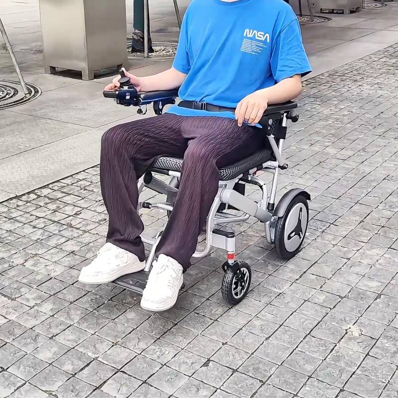 How Lightweight Aluminum Wheelchairs Enhance Comfort and Mobility