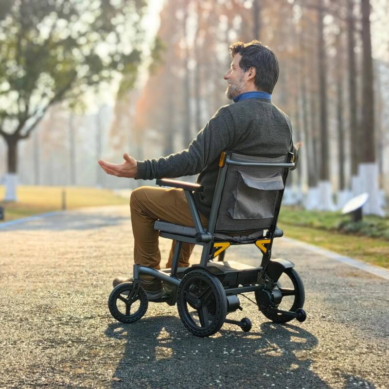 What Common Usage Issues Do Users Face with Self Propelled Wheelchairs?