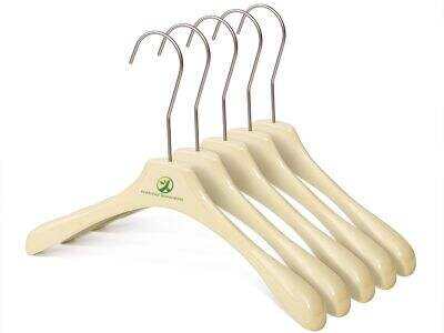 Wooden Suit Hangers: Preventing Wrinkles in Tailored Garments