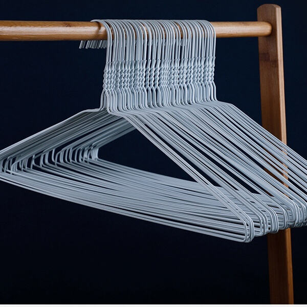 Saving energy by air drying with a laundry hanger