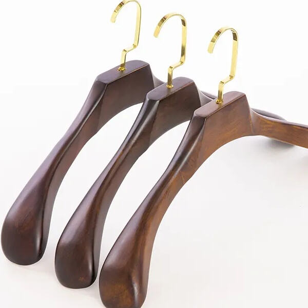 Hang up your heaviest coats and garments without worry.