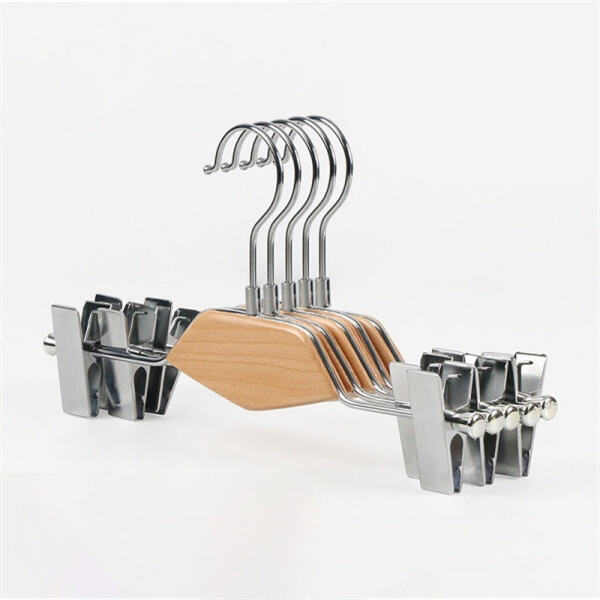 Bain Naofa as an Spás Le Cluaisíní Ngaireach Phianaise