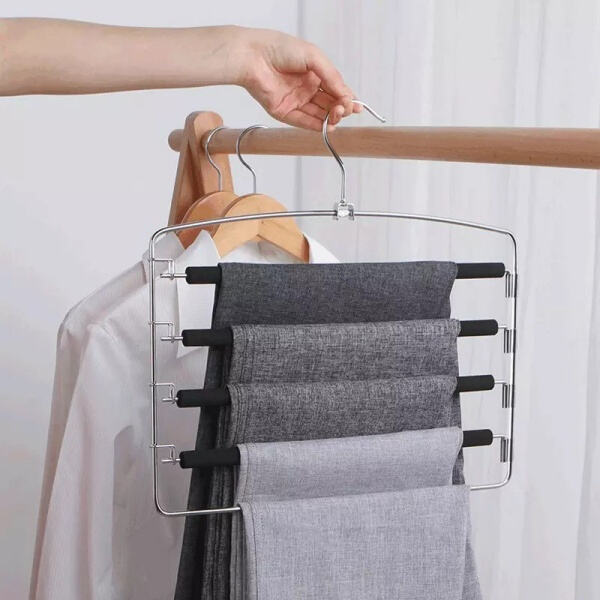 Transforma tu espacio de almacenamiento con perchas ahorradoras de espacio