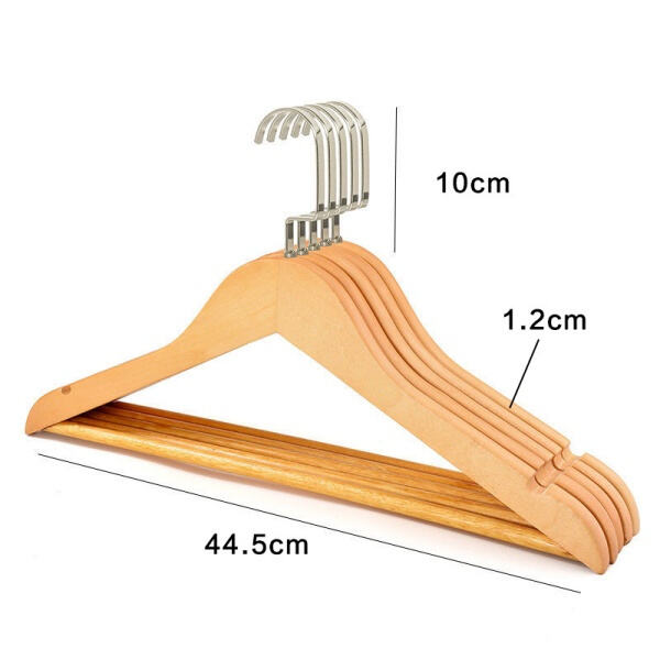 Dites adieu aux placards en désordre avec un cintre en tissu pour armoire