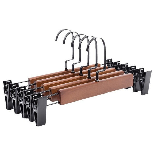 Clips versátiles para sostener de forma segura diferentes tipos de pantalones