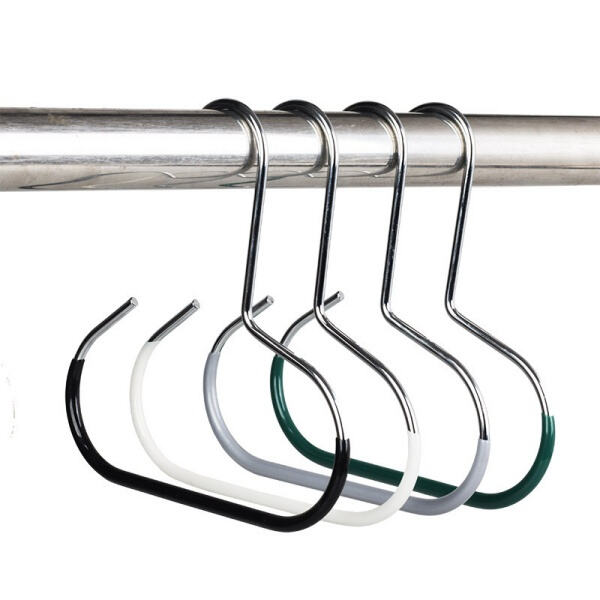 Easily find and access your favorite shorts with these practical hangers