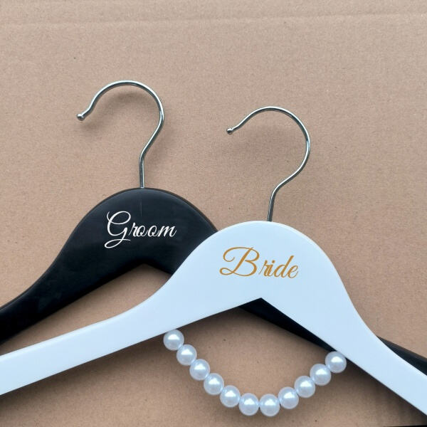 The finishing touch for a picture-perfect wedding ensemble