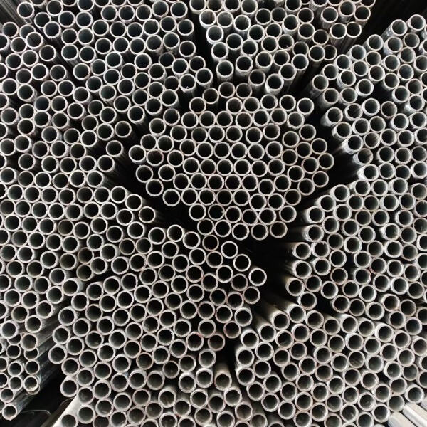 The 25mm galvanized pipe