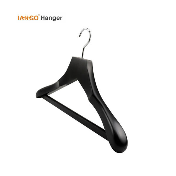 قدّم ملابسك بأسلوب أنيق مع ملابس متينة وأنيقة