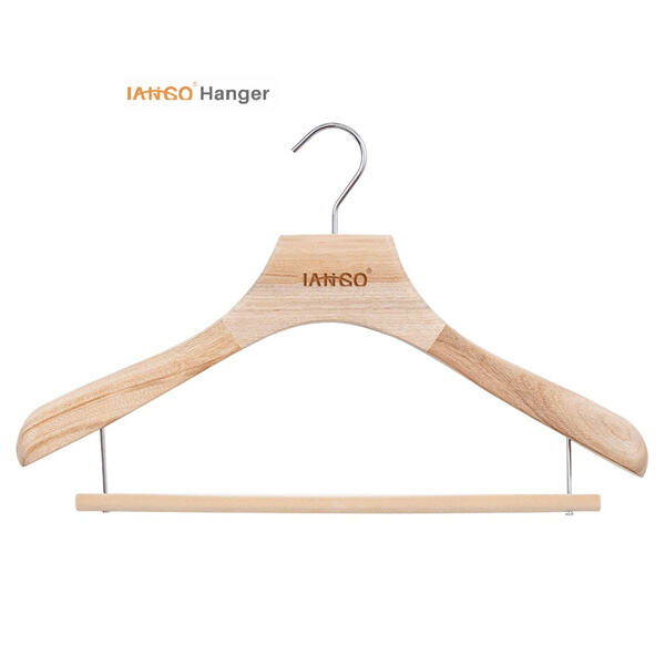 Organizza i Tuoi Vestiti con Eleganti Appendini in Legno Personalizzati
