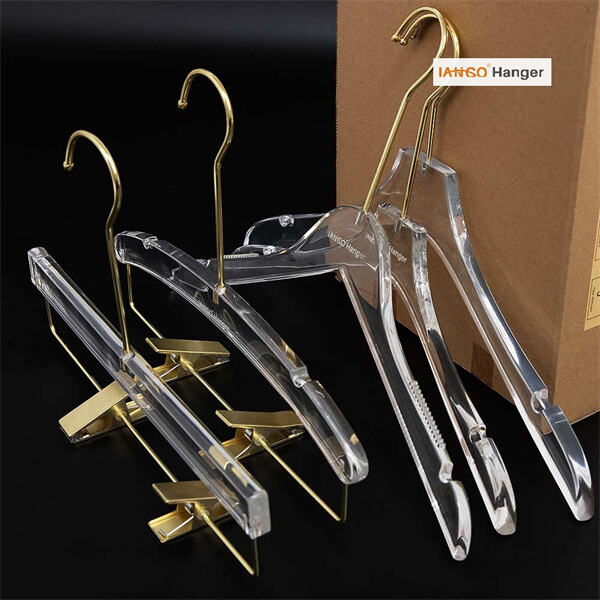 Simplify your wardrobe with lightweight hangers