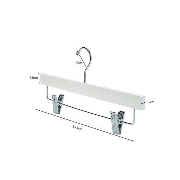 Say goodbye to slipping straps with clip hangers