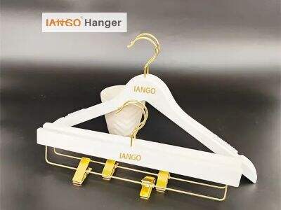 Hvorfor tilpassede støvsække og mærkede tags gør din luksusbeklædningsindpakning færdig