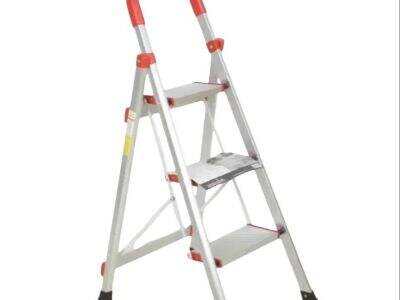 How Escape Ladder Suppliers Serve Residential Buildings