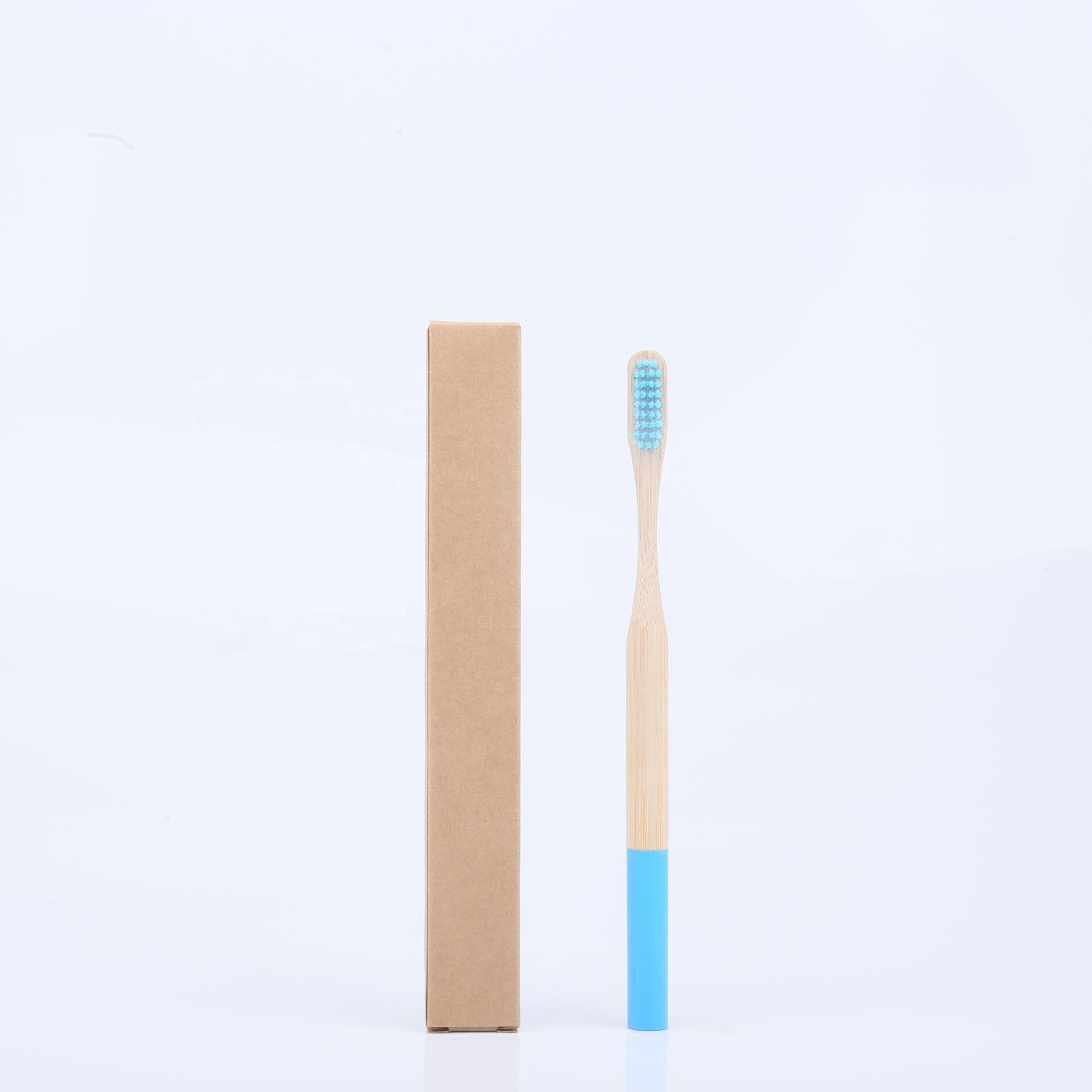 Private Label Natura Bamboo Toothbrush Oral Hygiene Care Zero Waste Біорозкладана зубна щітка для дорослих з м’якою вугільною щетиною постачальник