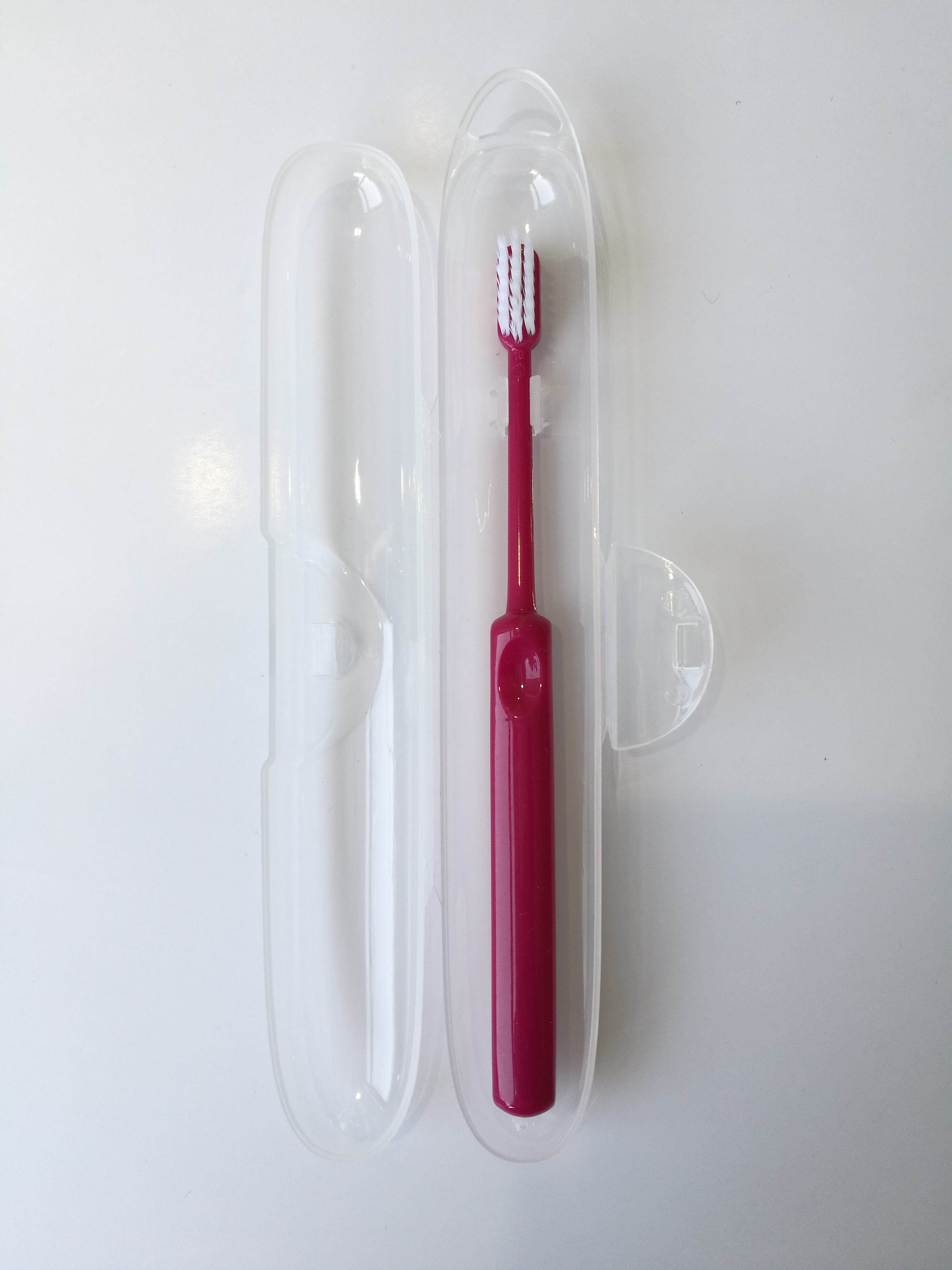 Yangzhou baru kedatangan Dispenser Pasta Gigi Plastik 2 Cangkir Pemegang Sikat Gigi Dinding Magnetik pemasok