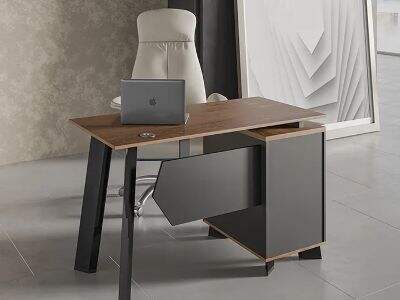 Staff Offices in the Tech Industry