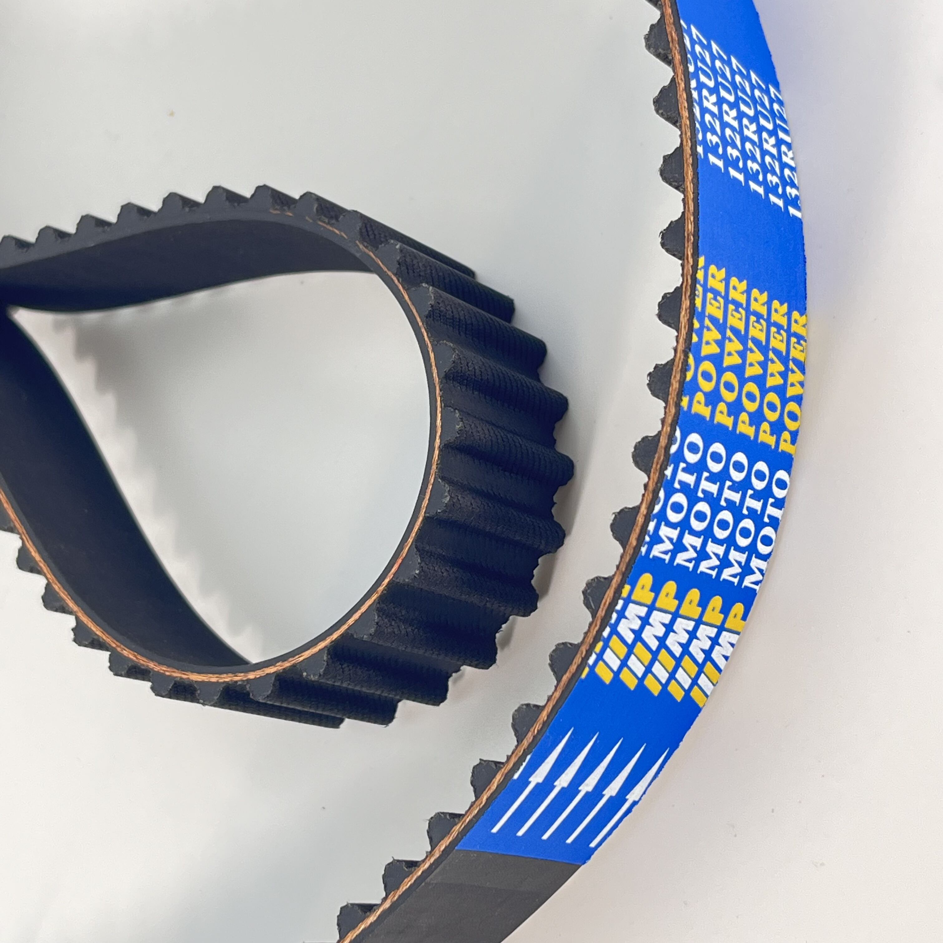 High Quality Transmission Belt Top Quality Rubber Timing Belt 131RU25 V-Belt supplier